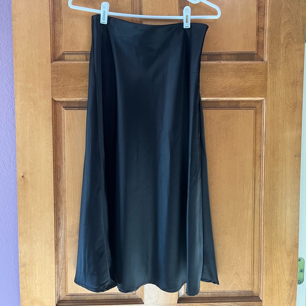 Altr’d State Satin Midi Black Skirt